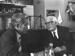 Piaget et Vinh Bang à la Brasserie Landolt à Genève en 1968